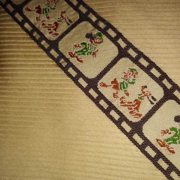 Tie - Picture 4 of 8